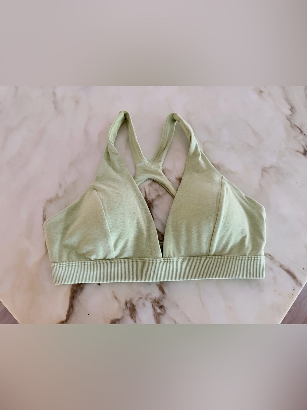 ALO yoga show stopper bra in light Green V-Neck - Picture 2 of 6
